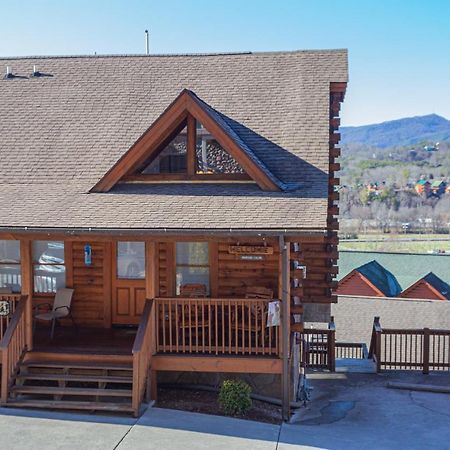 Villa Bear Claw - Bear Claw Retreat In Pigeon Forge! Extérieur photo