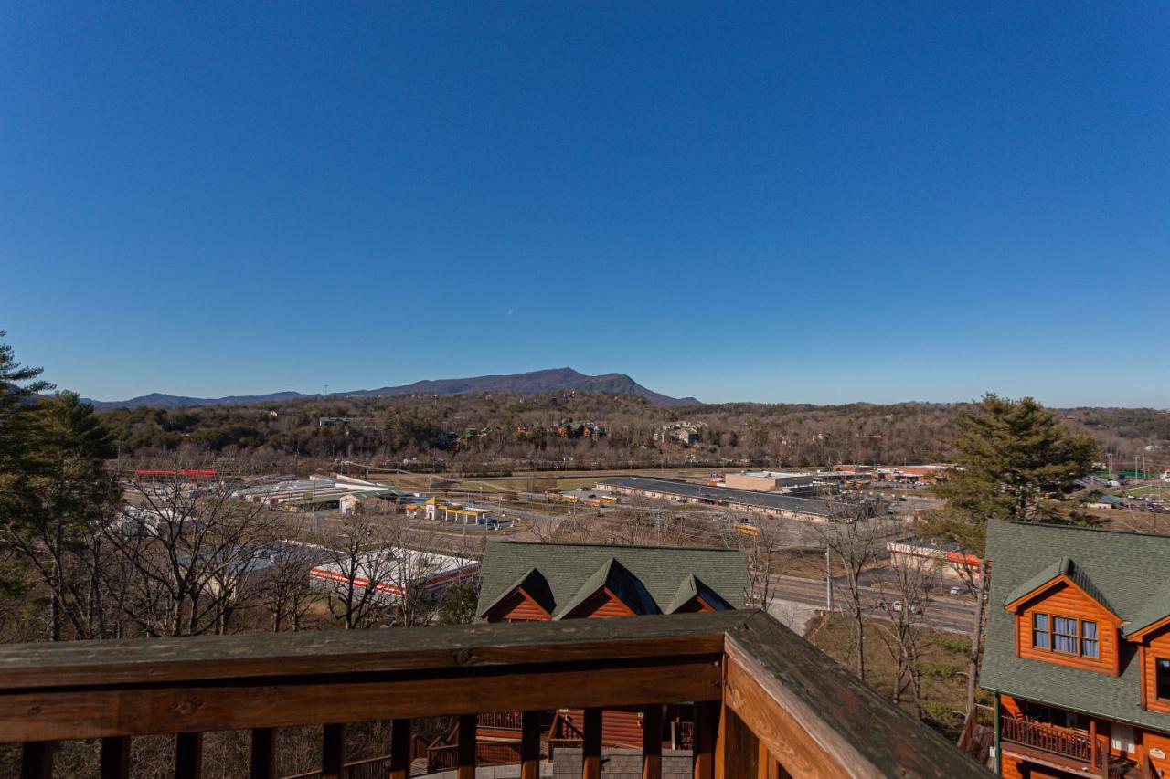 Villa Bear Claw - Bear Claw Retreat In Pigeon Forge! Extérieur photo